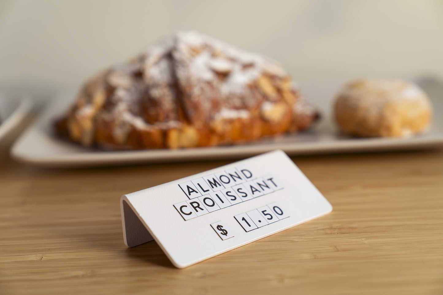 Counter Signs with Small Magnetic Letters