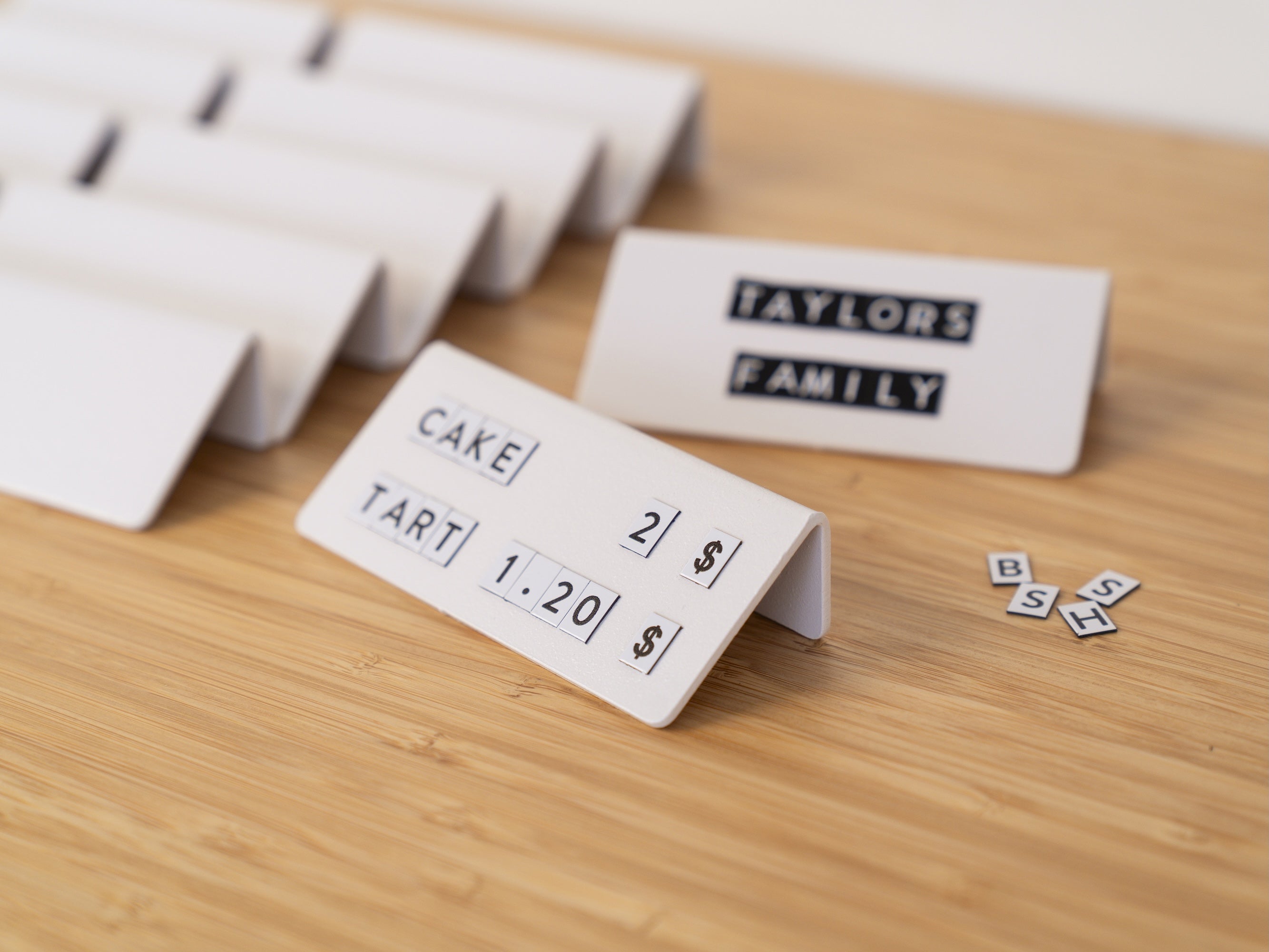 Counter Signs with Small Magnetic Letters
